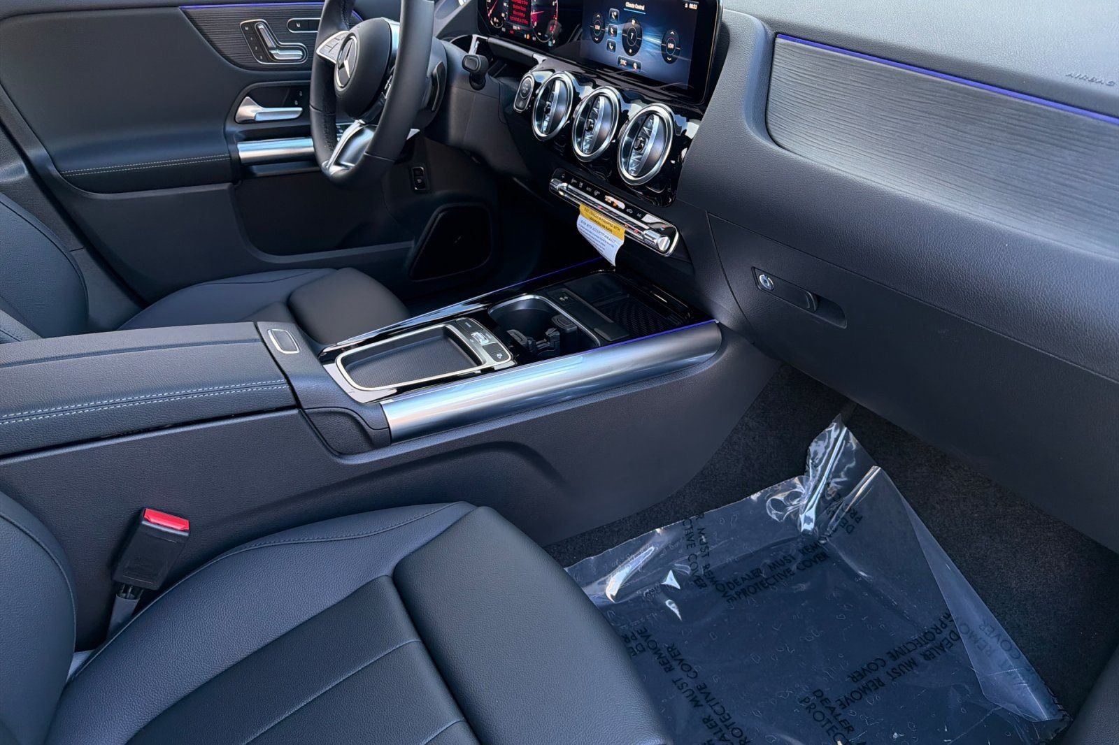 New 2026 Polar White Mercedes-Benz GLA 250 image 8