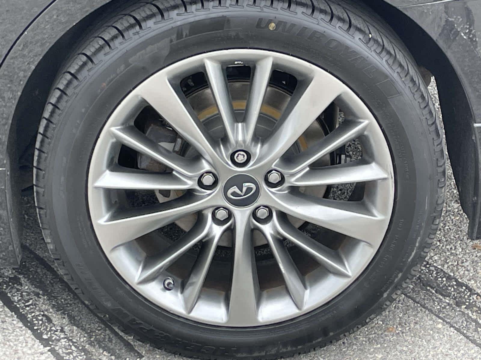 Used 2018 Black Obsidian INFINITI 3.0t LUXE image 16
