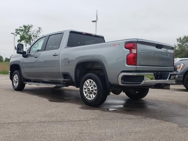 Used 2025 Gray Chevrolet LT image 8