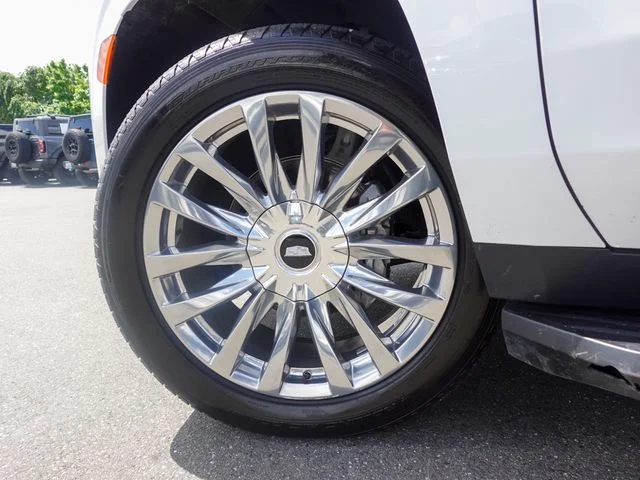 Used 2024 White Cadillac Premium Luxury image 11