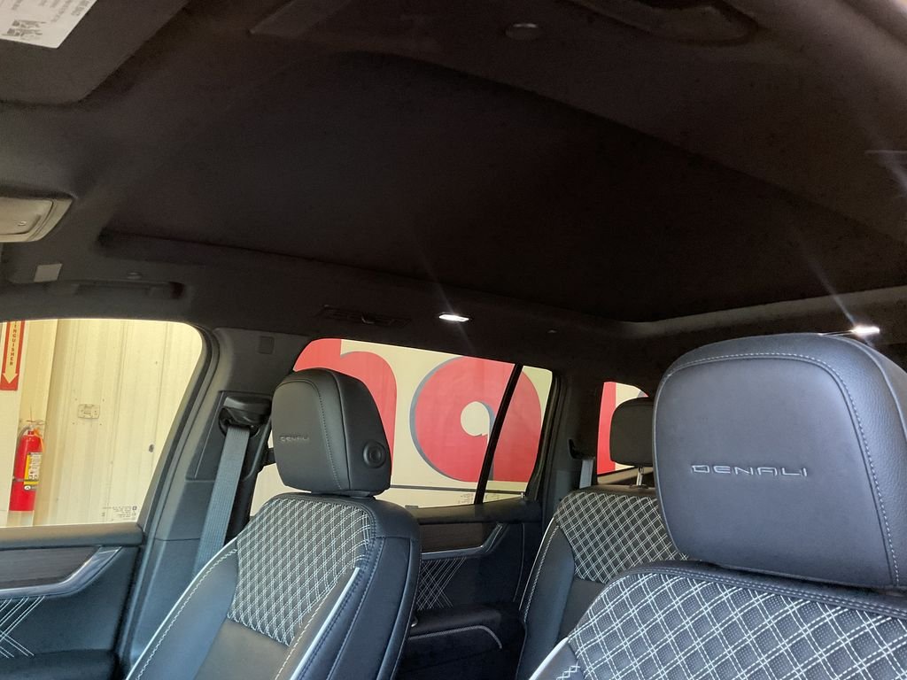 Used 2025 Black GMC Denali image 32