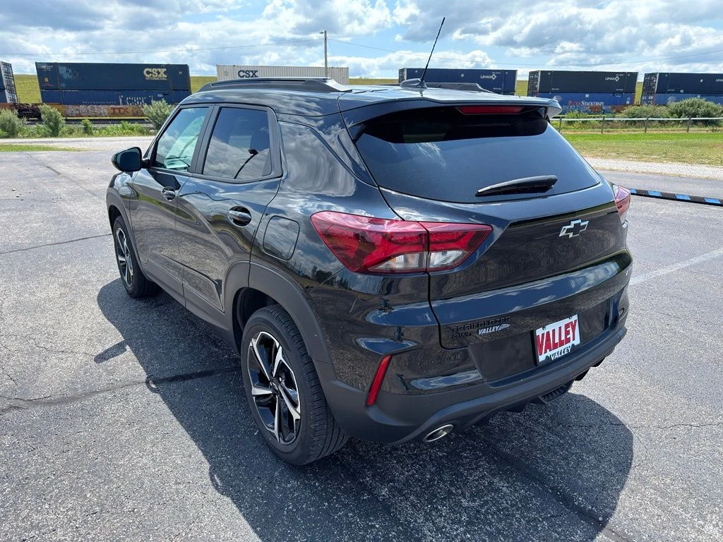 Used 2023 Black Chevrolet RS image 10
