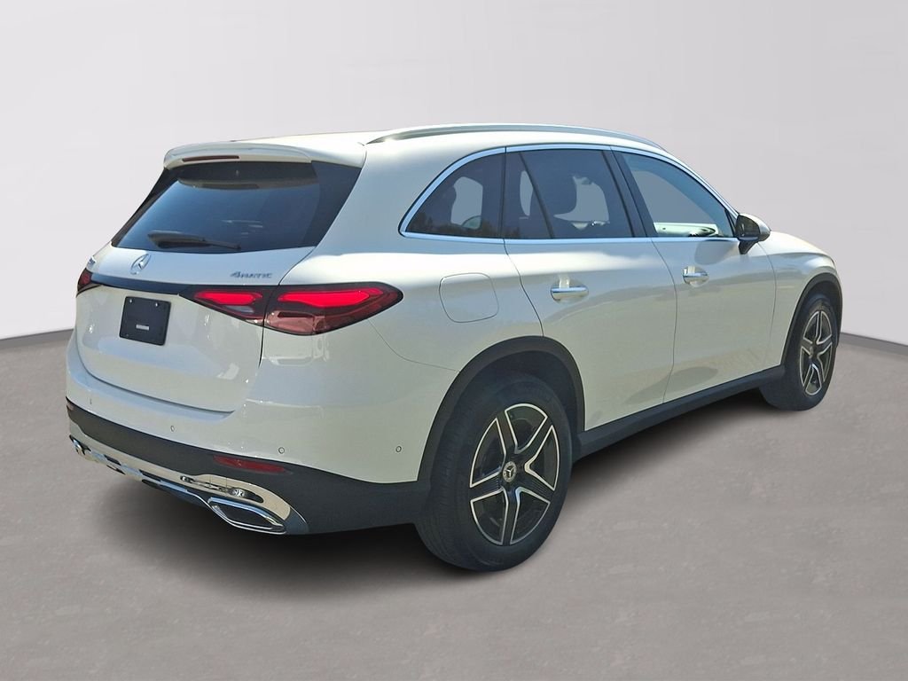Certified Used 2026 Polar White Mercedes-Benz GLC 300 image 4