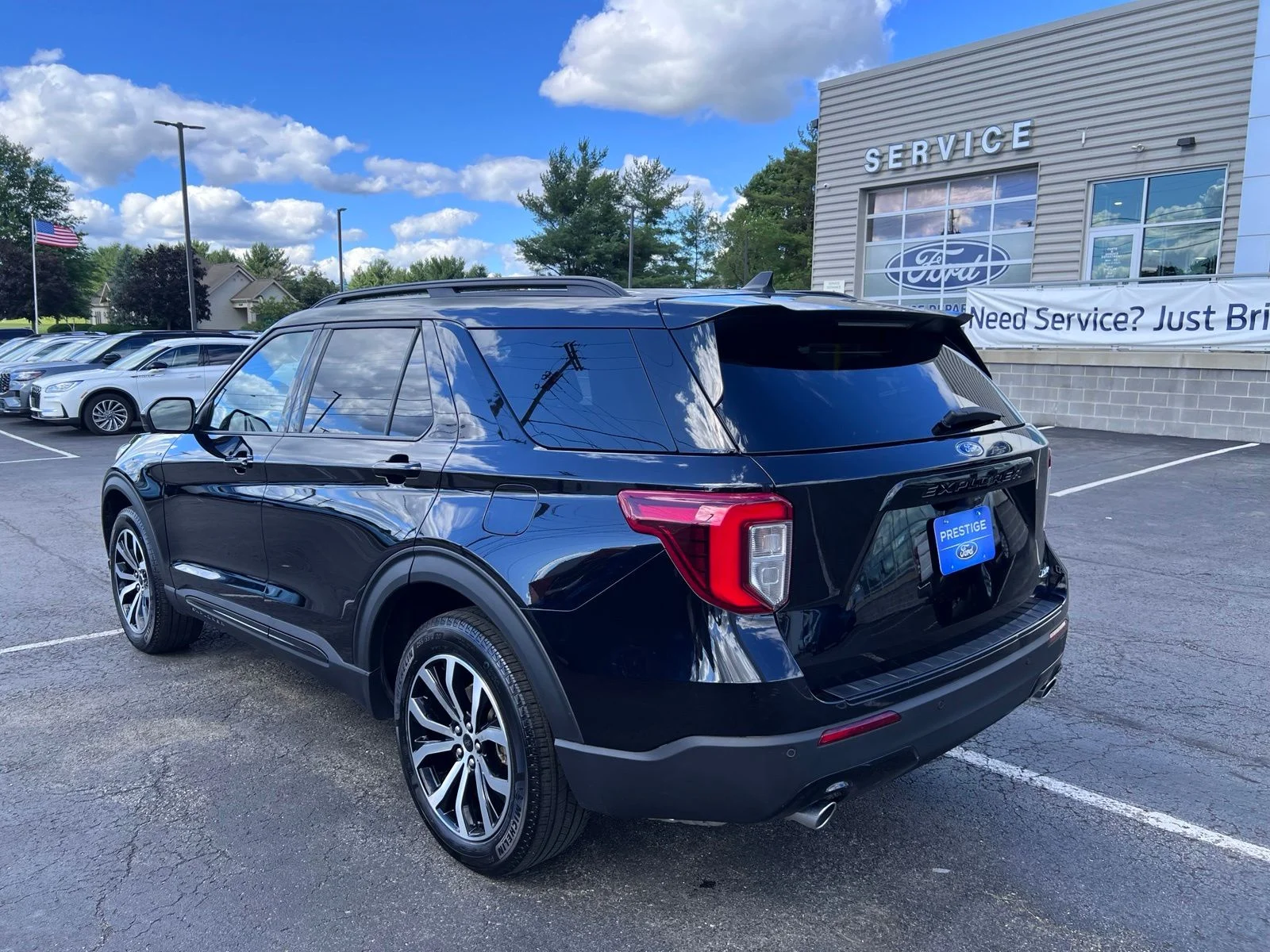 Certified Used 2023 Agate Black Metallic Ford ST-Line image 6