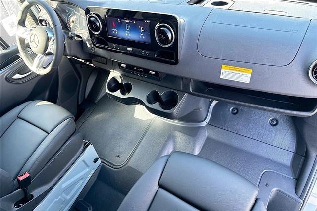 New 2026 Silver Gray Mercedes-Benz  image 51