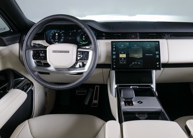 New 2026 Fuji White Land Rover SE image 11