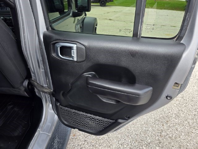 Certified Used 2021 Billet Silver Metallic Clearcoat Jeep Unlimited Sport Altitude image 10