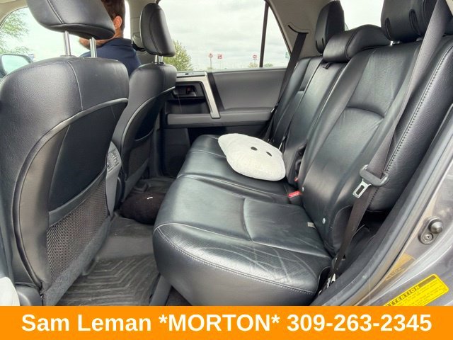 Used 2011 Gray Toyota SR5 image 7