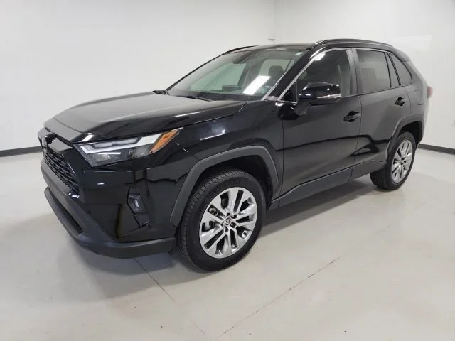 2024 Toyota RAV4 XLE Premium - Photo 8