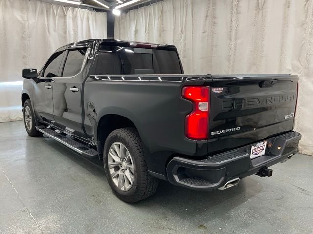 Used 2021 Black Chevrolet High Country image 5