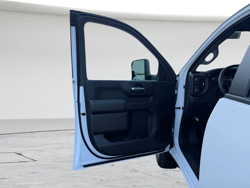 New 2026 Summit White Chevrolet Custom image 9