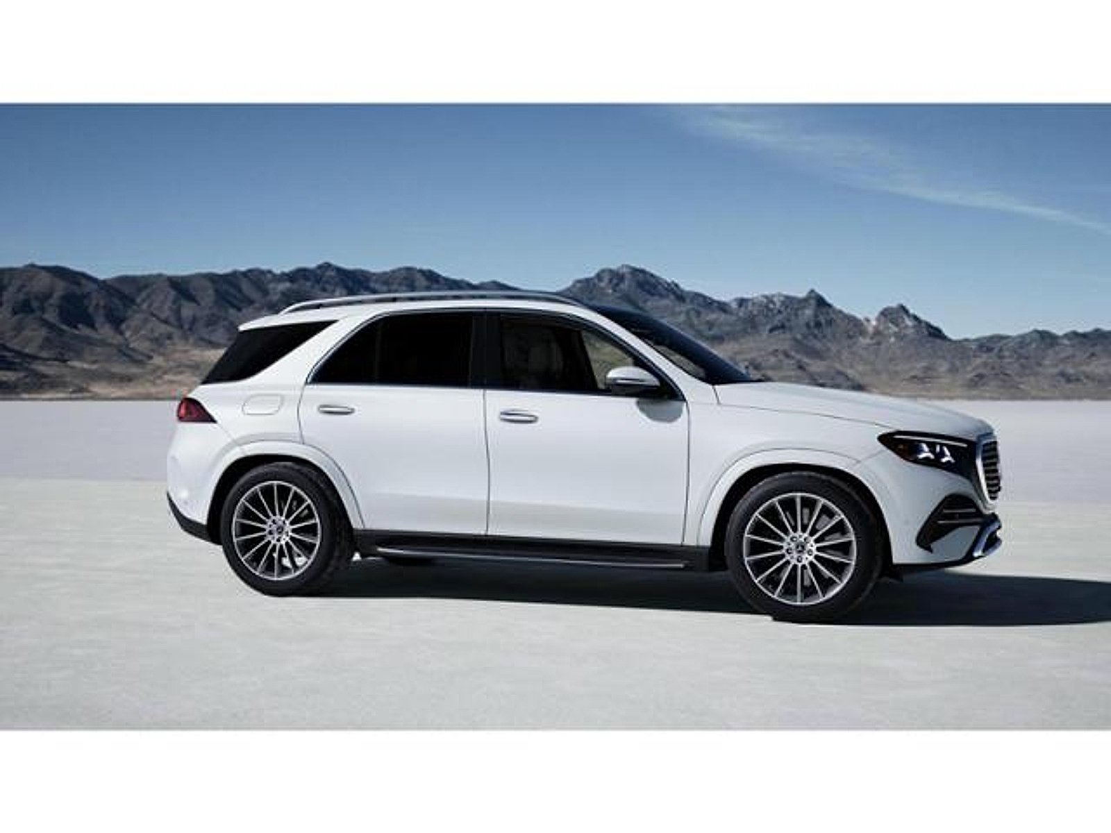 New 2027 MANUFAKTUR Moonlight White Metallic Mercedes-Benz GLE 450 image 55