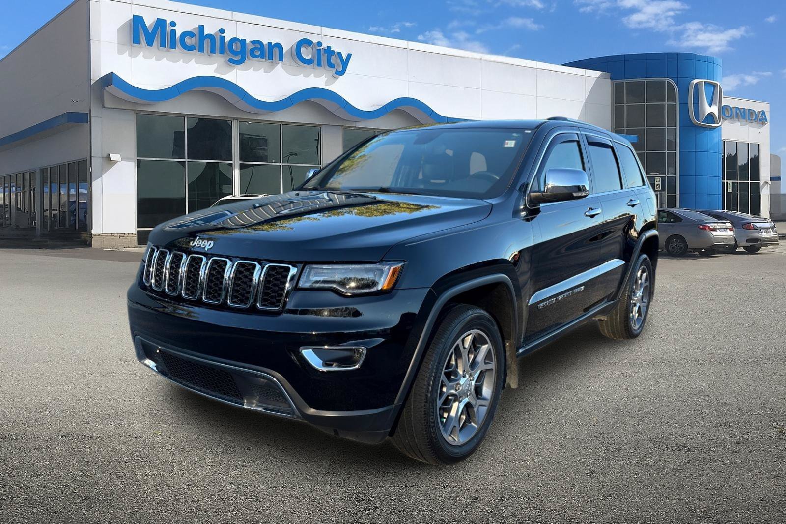 Used 2022 Black Jeep Limited image 1