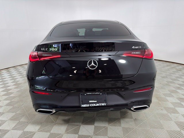 New 2027 Black Mercedes-Benz GLC 300 image 21