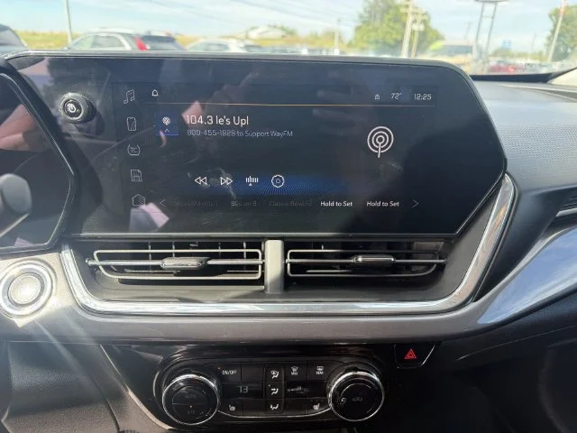 Used 2024 Cacti Green Chevrolet ACTIV image 5