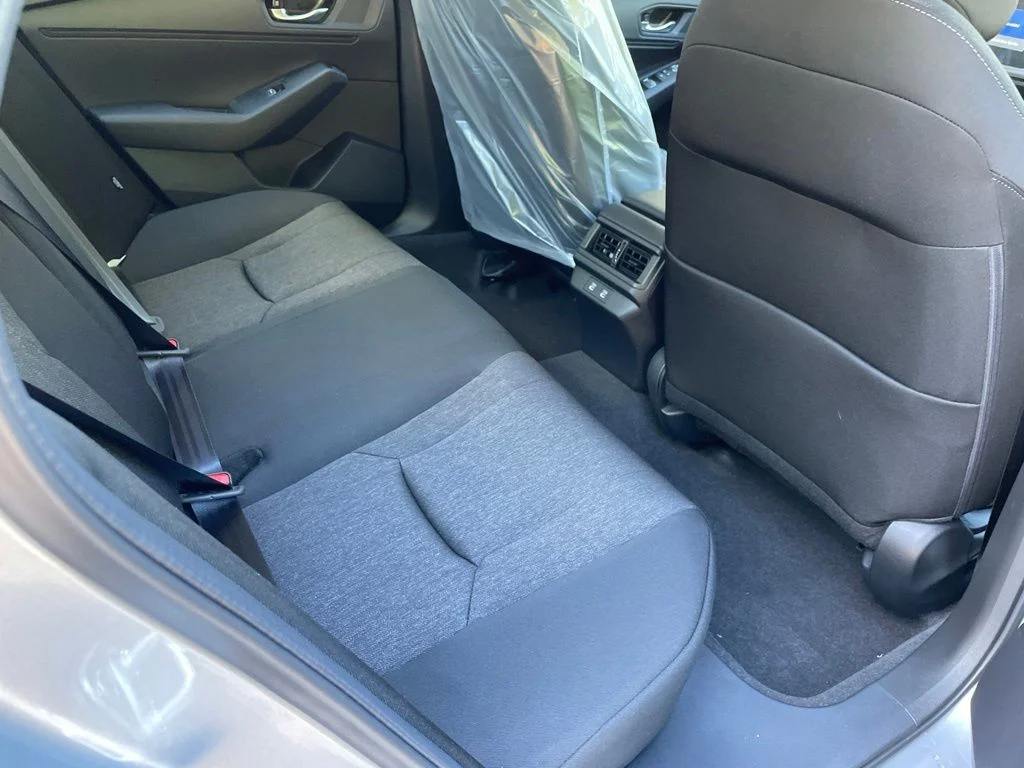 New 2026 Solar Silver Metallic Honda SE image 10