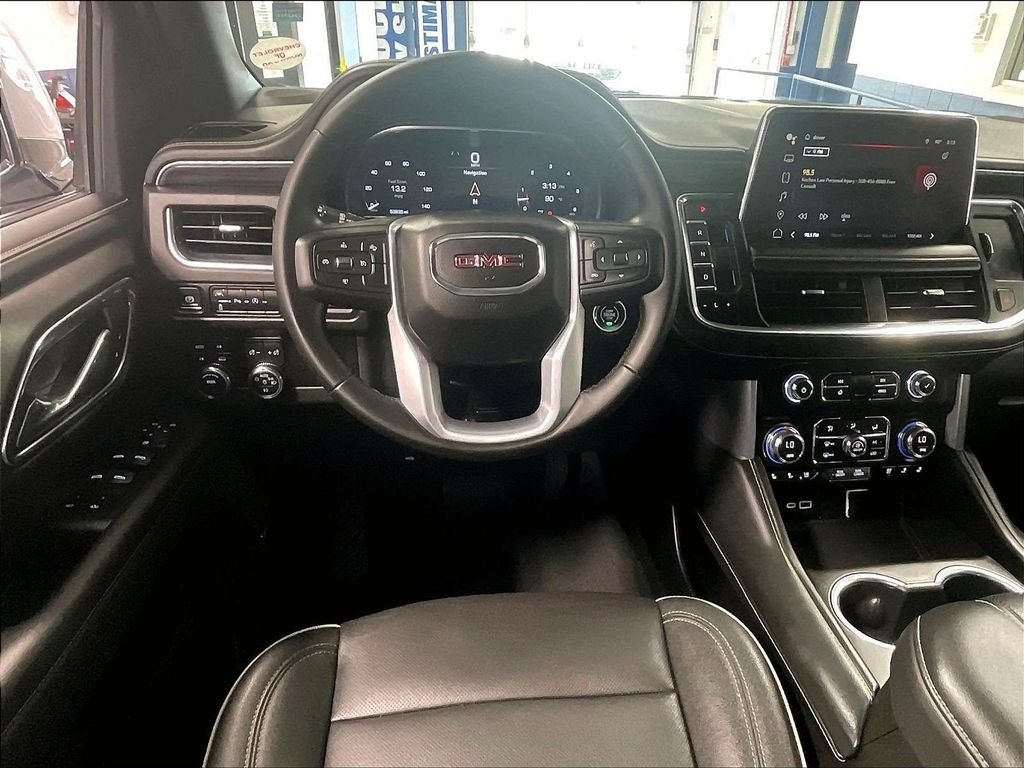 Used 2023 White GMC SLT image 18