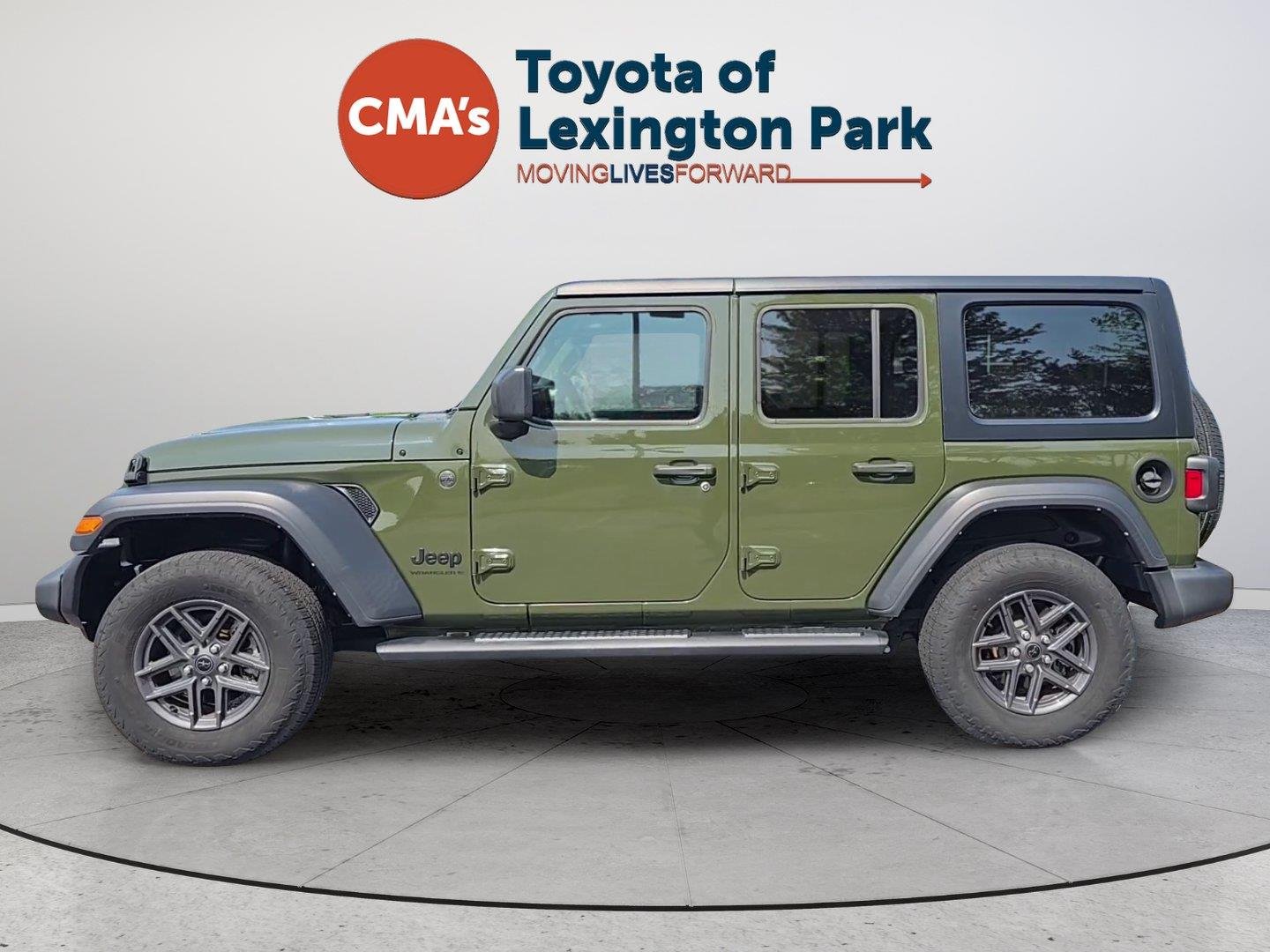 Used 2024 Sarge Green Clearcoat Jeep Sport S image 2