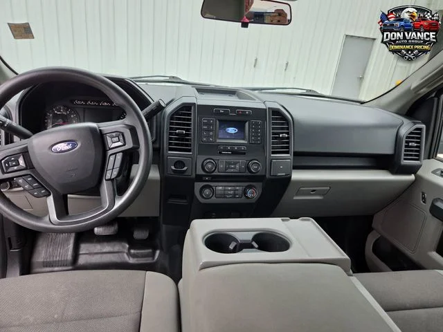 Used 2018 White Ford XL image 12