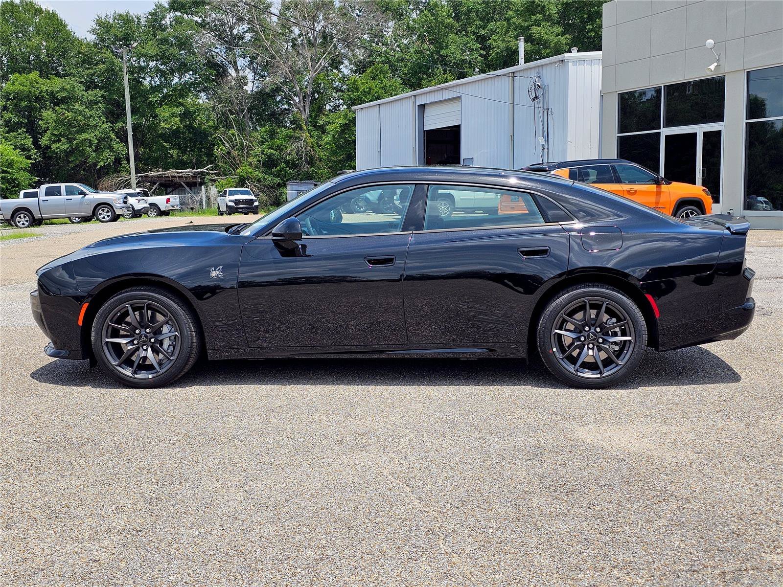 New 2026 Diamond Black Crystal Pearlcoat Dodge Scat Pack image 13
