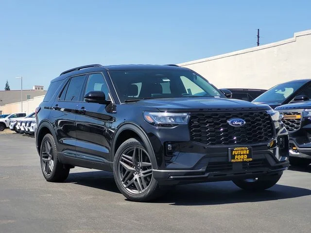 2026 Ford Explorer ST-LINE 4WD's photo