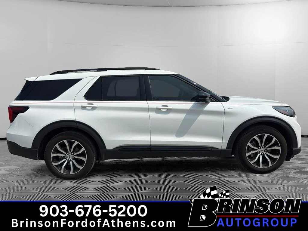 Certified Used 2026 Star White Ford ST-Line image 4