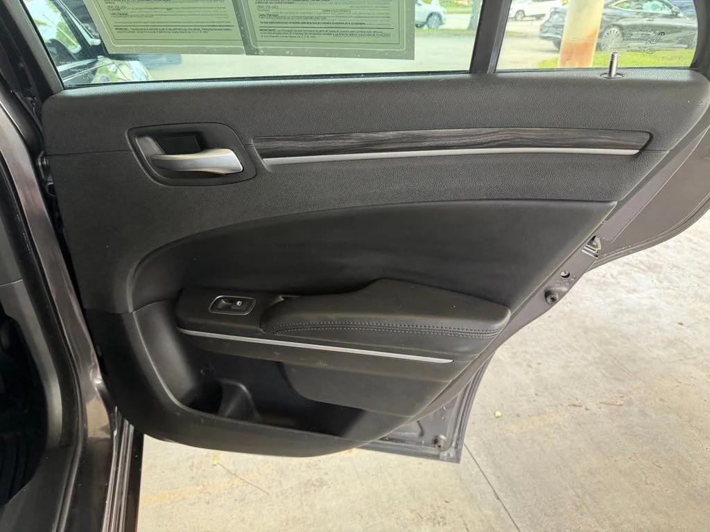Used 2019 Gray Chrysler Touring image 29