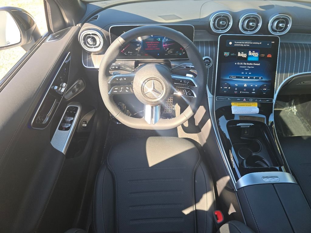 New 2026 Polar White Mercedes-Benz GLC 300 image 26