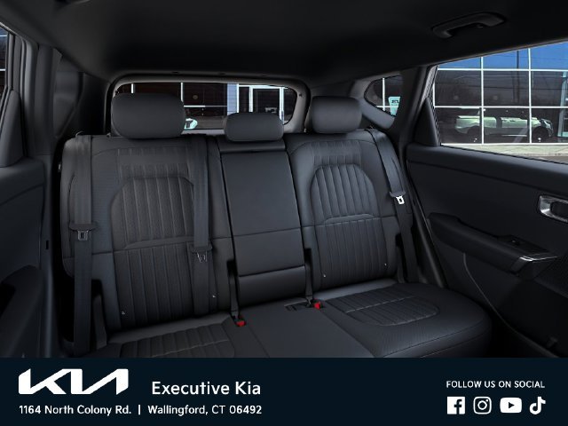New 2027 Black Kia X-Line S image 16