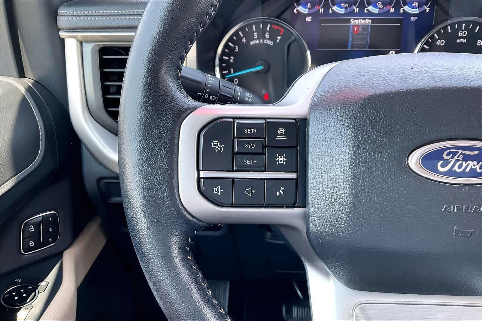 Used 2024 Star White Metallic Tri-Coat Ford XLT image 22