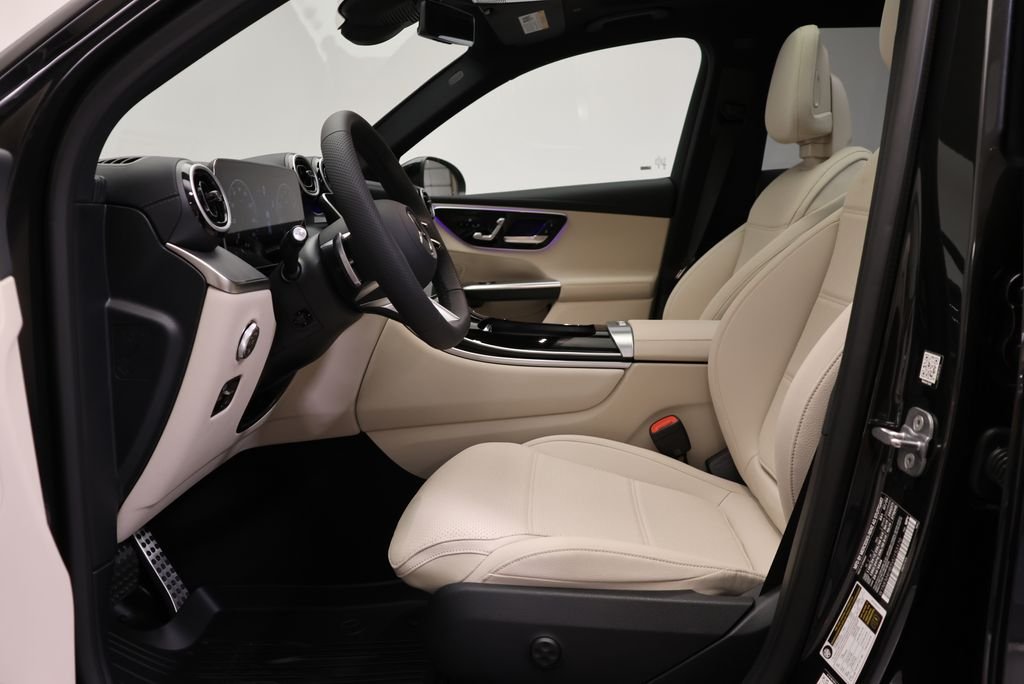 Used 2027 Graphite Grey Metallic Mercedes-Benz GLC 300 image 36