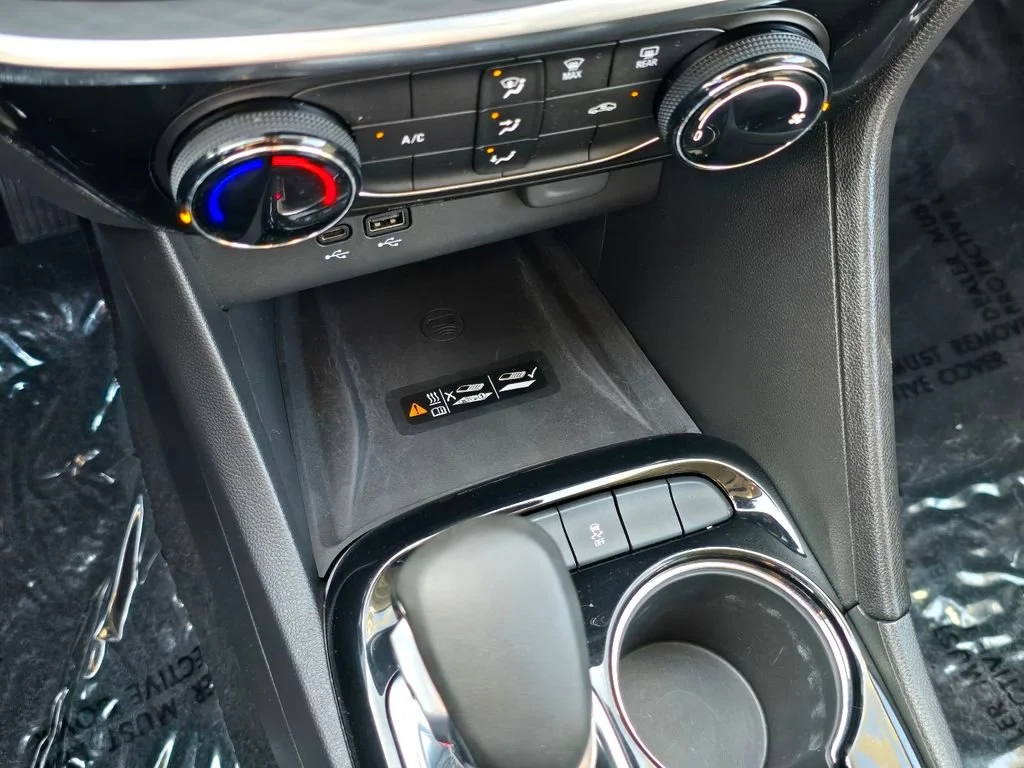 2024 Buick Encore GX Sport Touring - Photo 18
