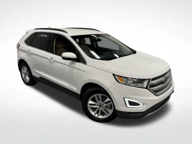 Used 2015 White Ford SEL image 33