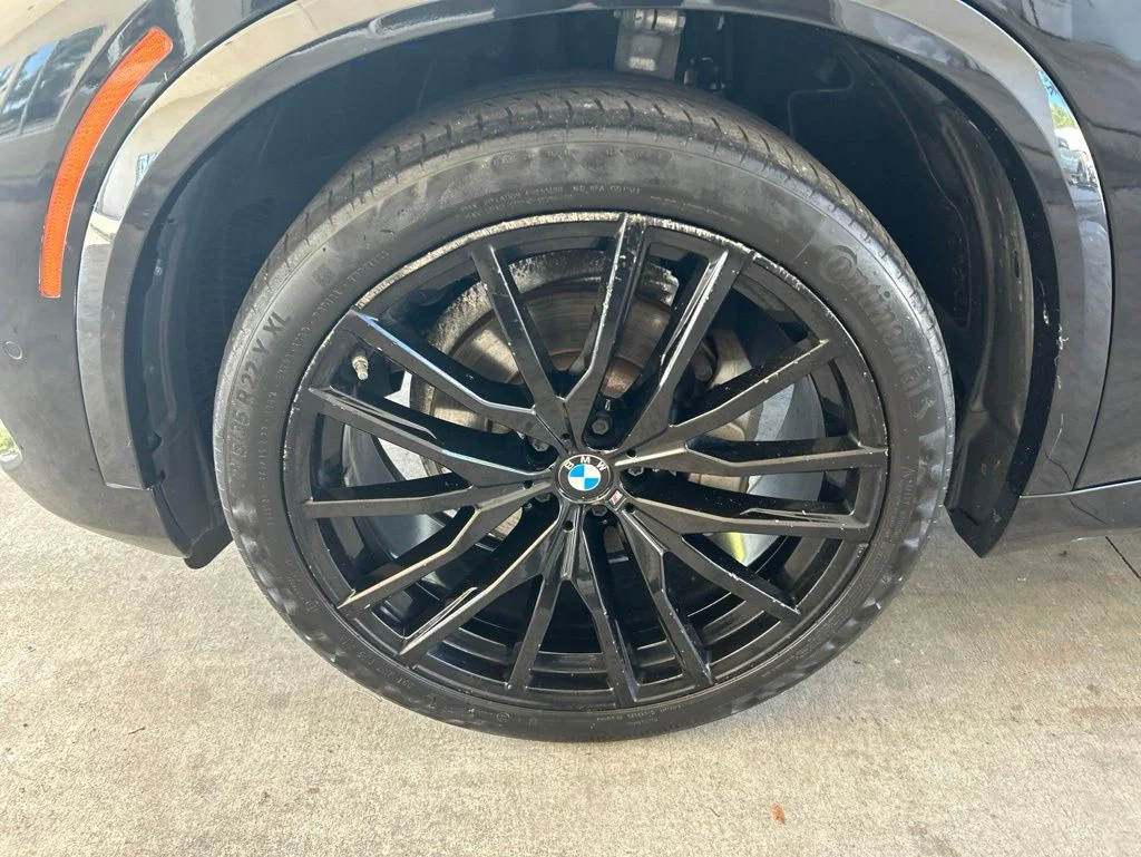 Used 2020 Black BMW sDrive40i image 12