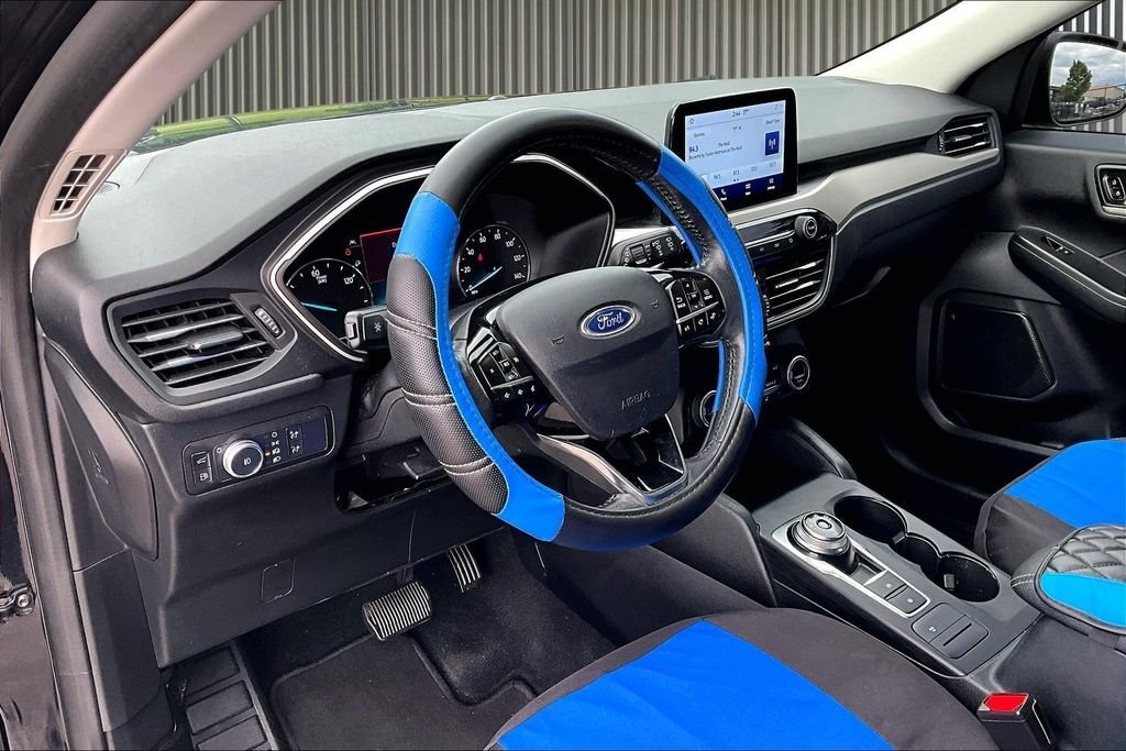 Used 2021 Blue Ford SEL image 15
