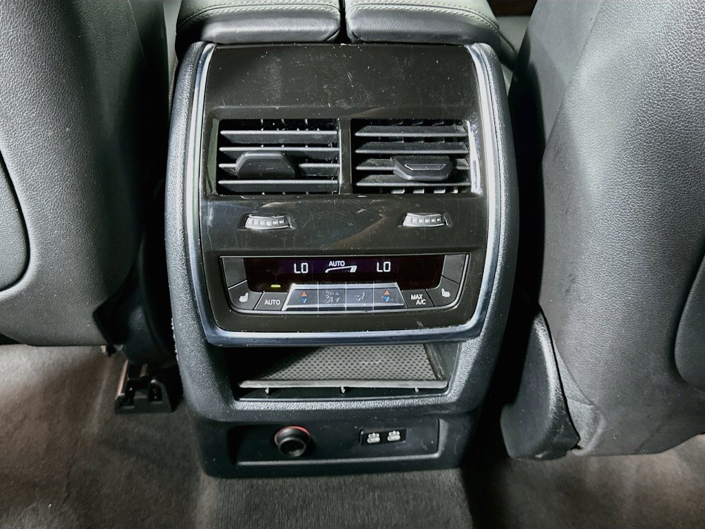 Used 2023 Skyscraper Grey Metallic BMW xDrive40i image 26