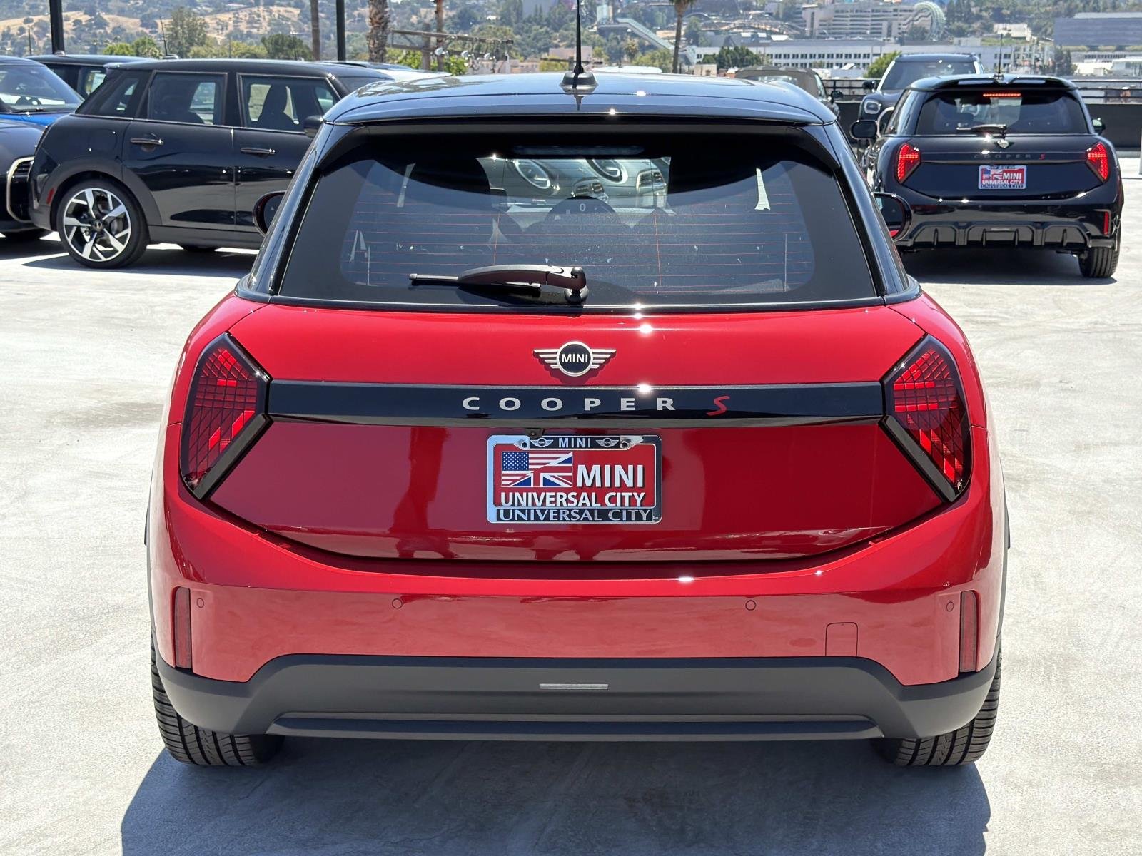 New 2026 0C74 Chili Red II MINI Signature Plus image 4