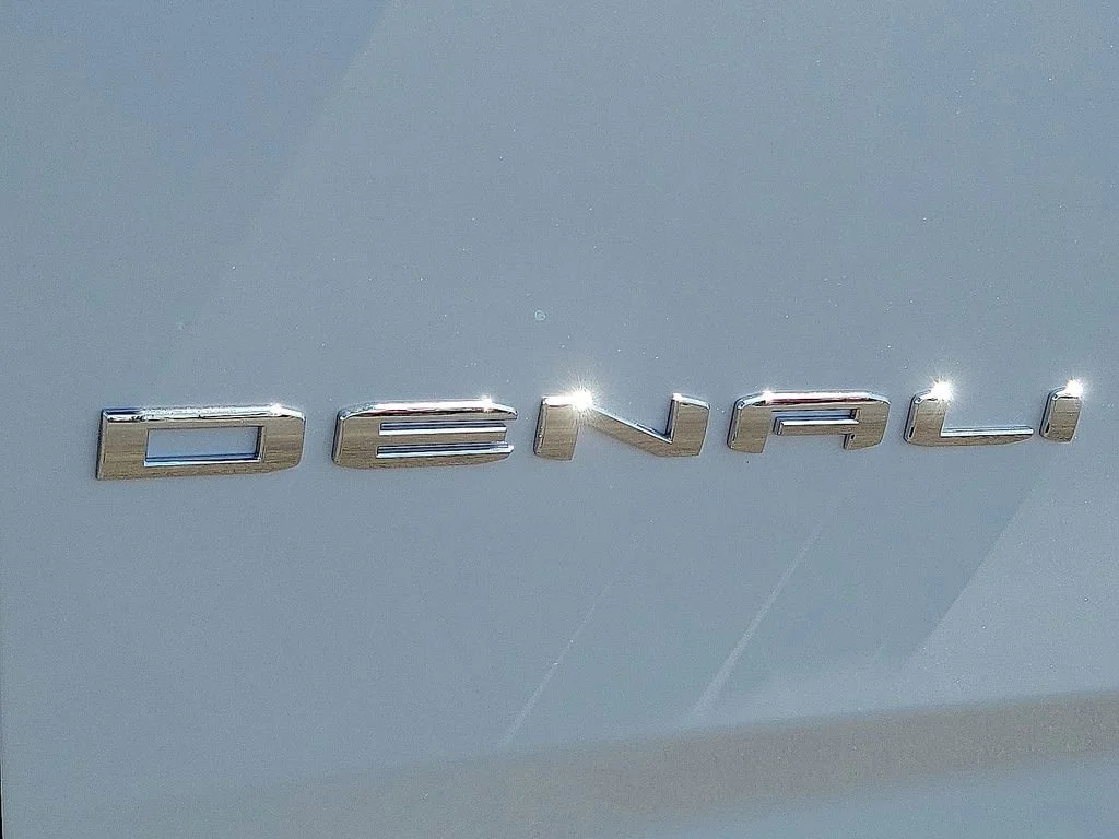 New 2026 Glacier White Tricoat GMC Denali image 9