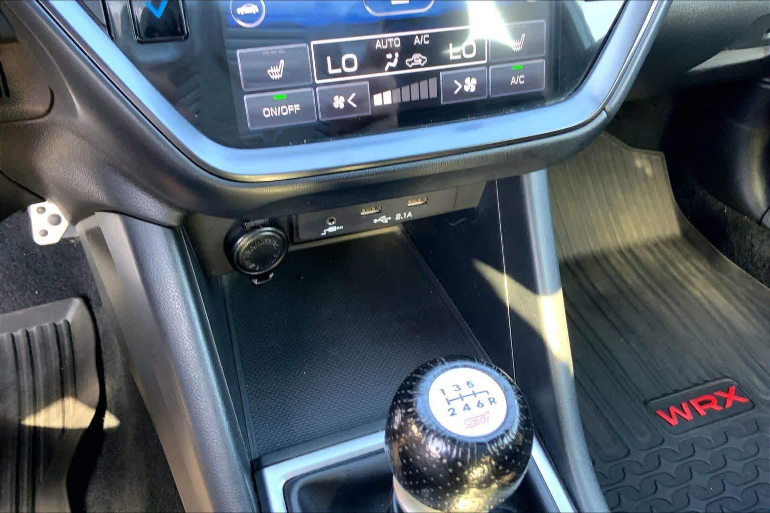 Used 2023 Ice Silver Metallic Subaru Premium image 35