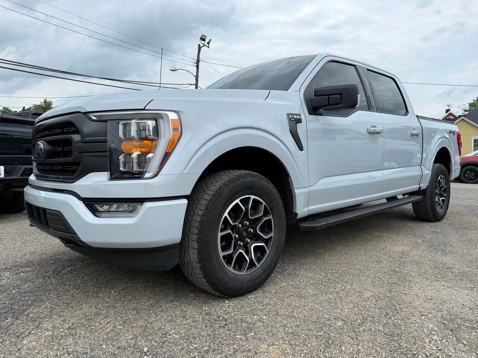 Used 2022 White Ford XLT image 2