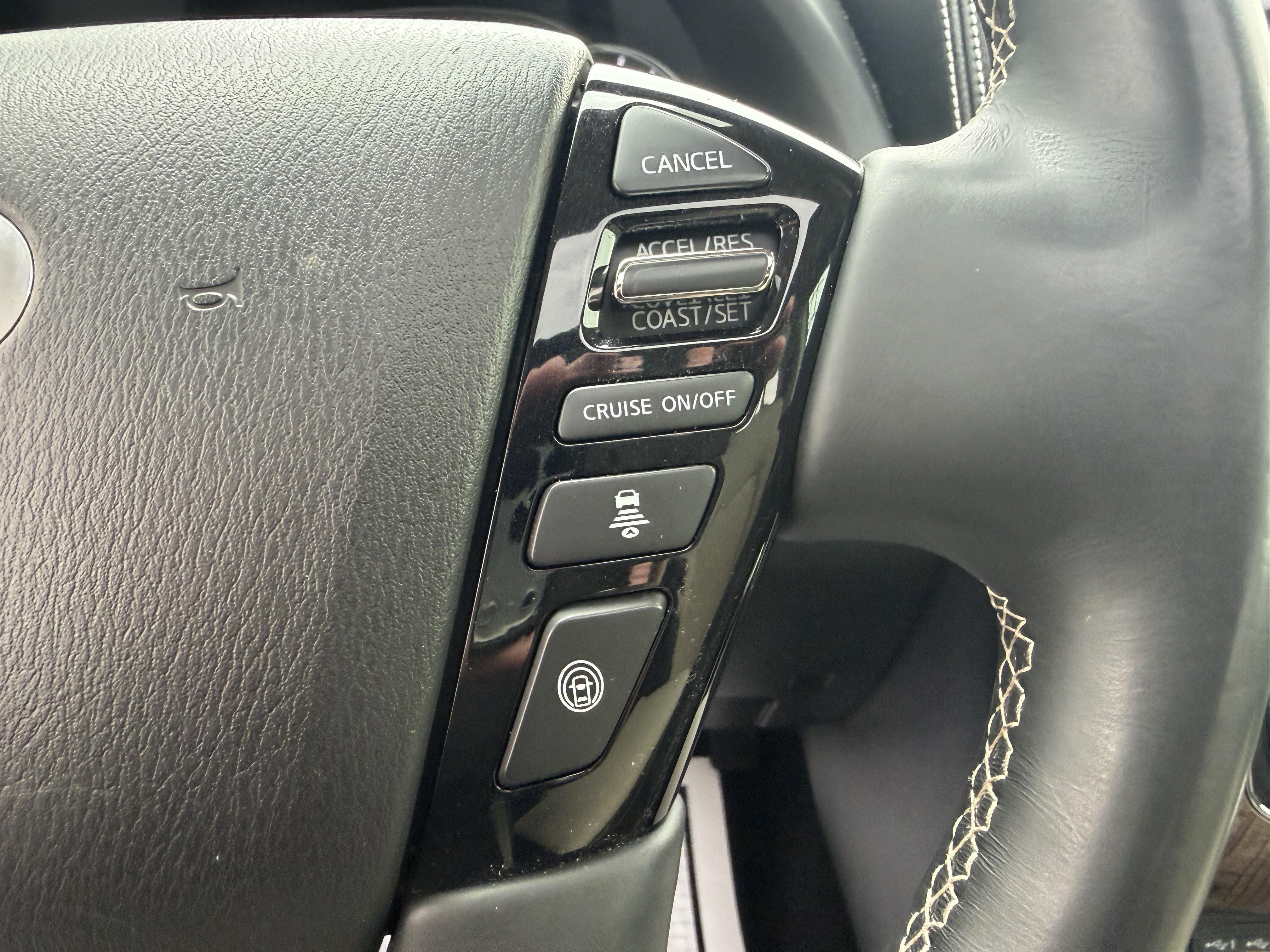 Used 2021 Mineral Black INFINITI Premium Select image 38