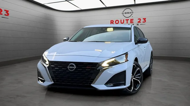 2025 Nissan Altima 2.5 SR