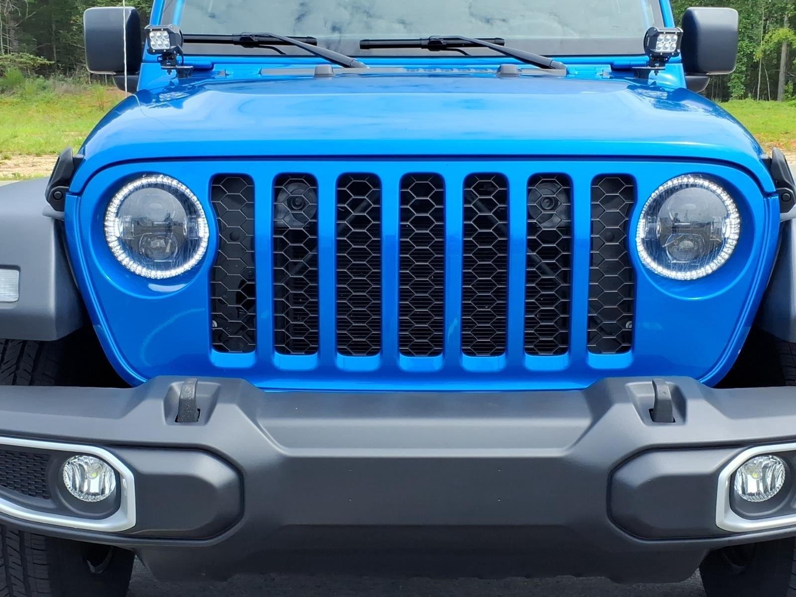 Used 2023 Hydro Blue Pearlcoat Jeep Sport image 16