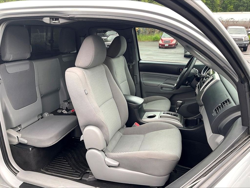 Used 2012 Silver Toyota Base image 11