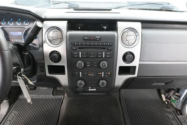 Used 2014 White Ford XLT image 28