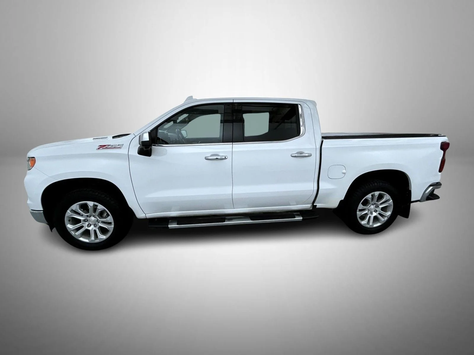 Used 2023 White Chevrolet LTZ image 8