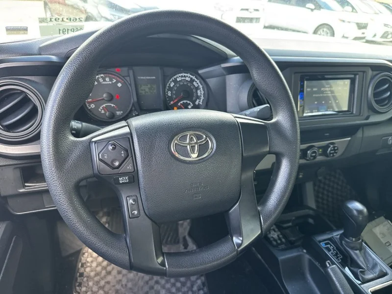 Used 2017 white Toyota SR image 19