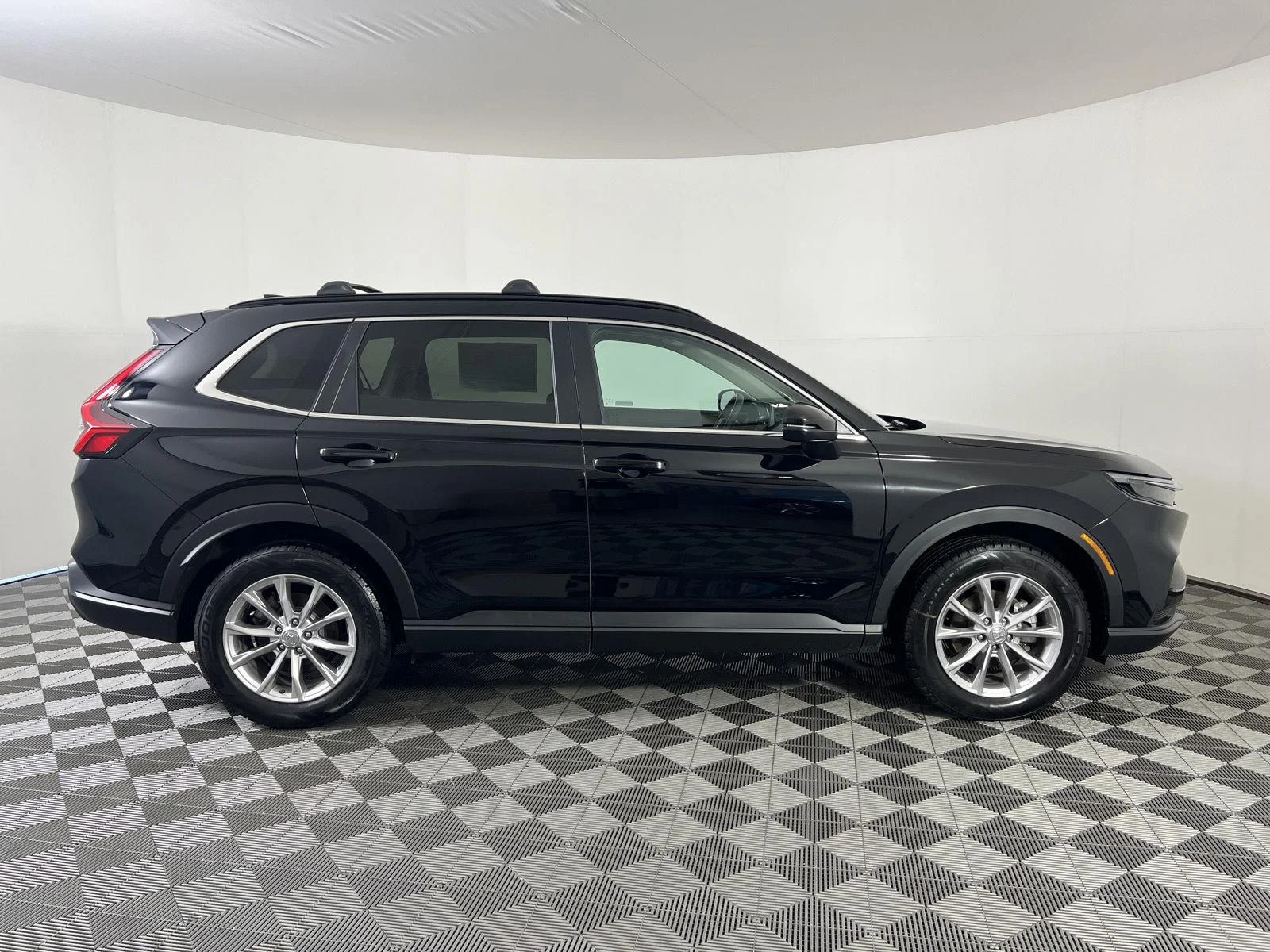 Used 2024 Crystal Black Pearl Honda EX image 2