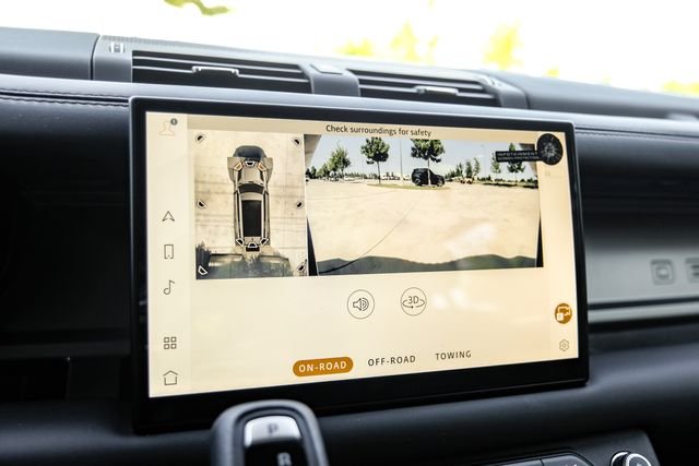 2025 Land Rover Defender V8 - Photo 27