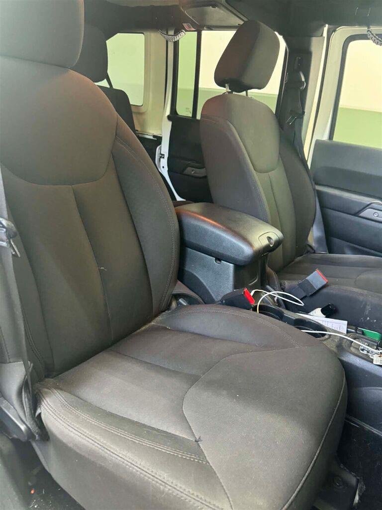 Used 2017 Bright White Clearcoat Jeep Sport image 12